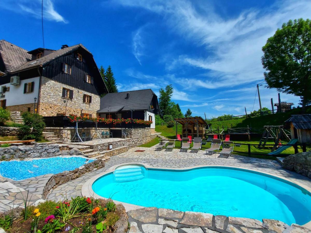 Plitvice Ethno House Pensiune