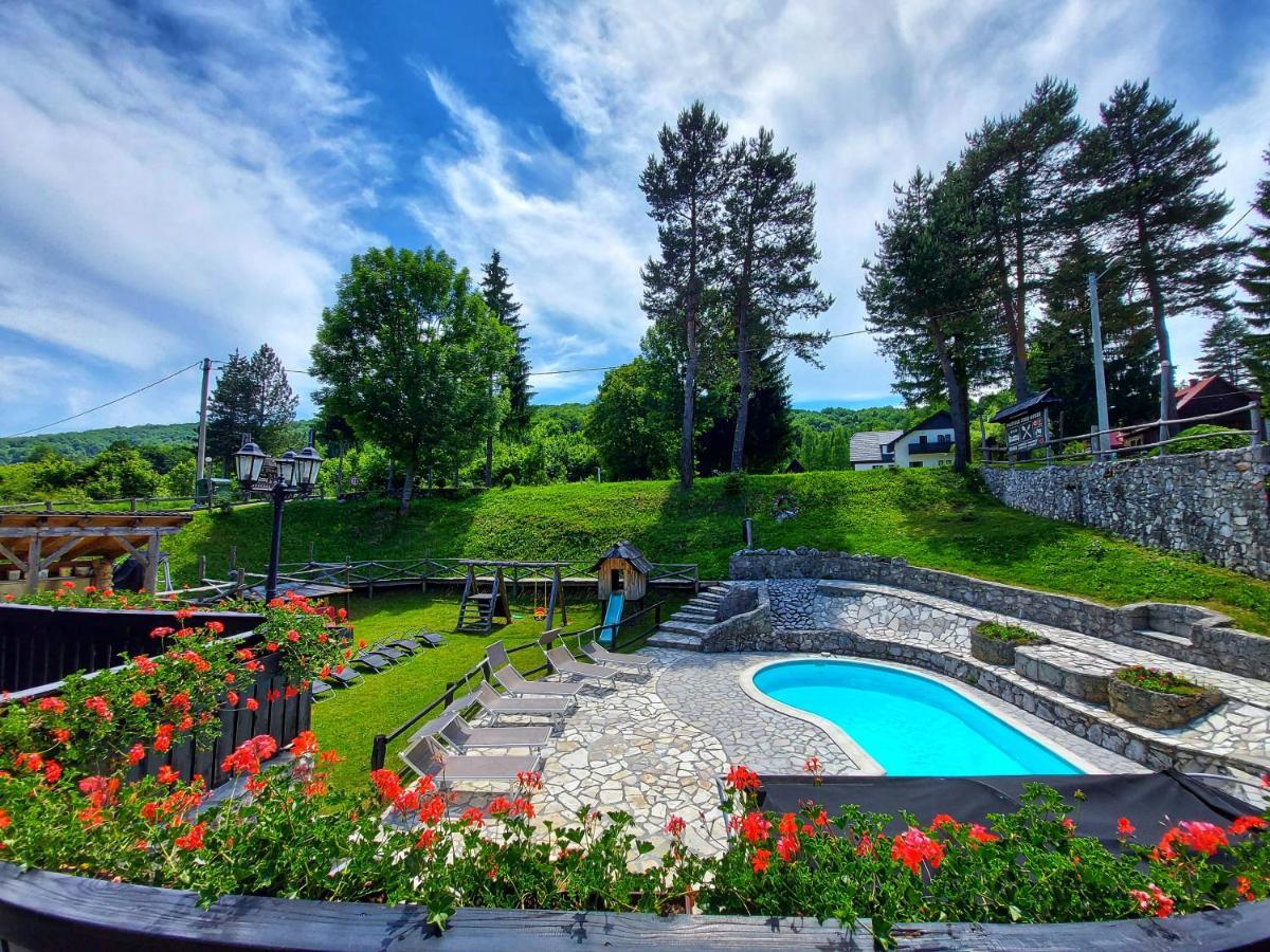 Plitvice Ethno House 3*