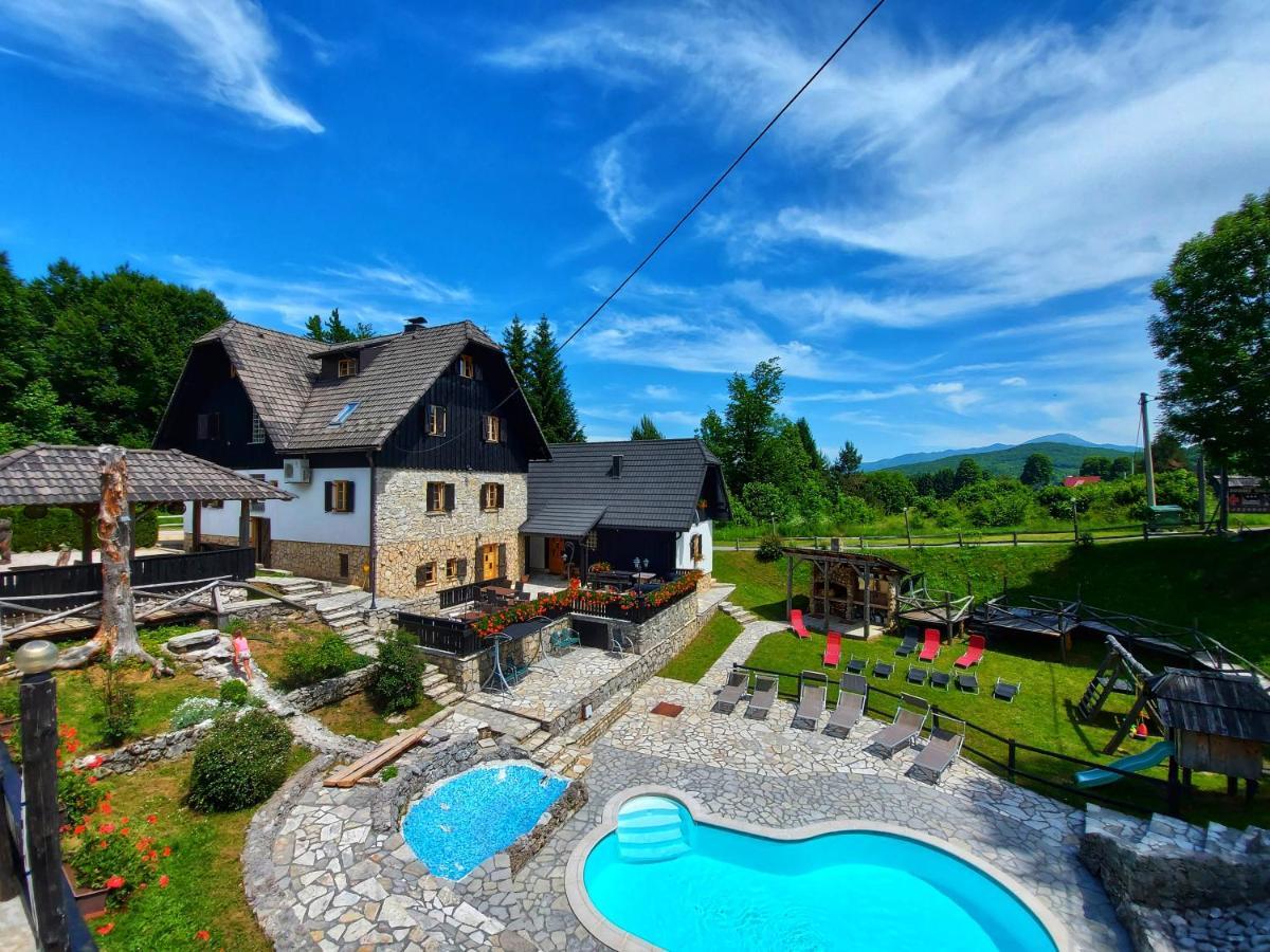 Pensiune Plitvice Ethno House 3*
