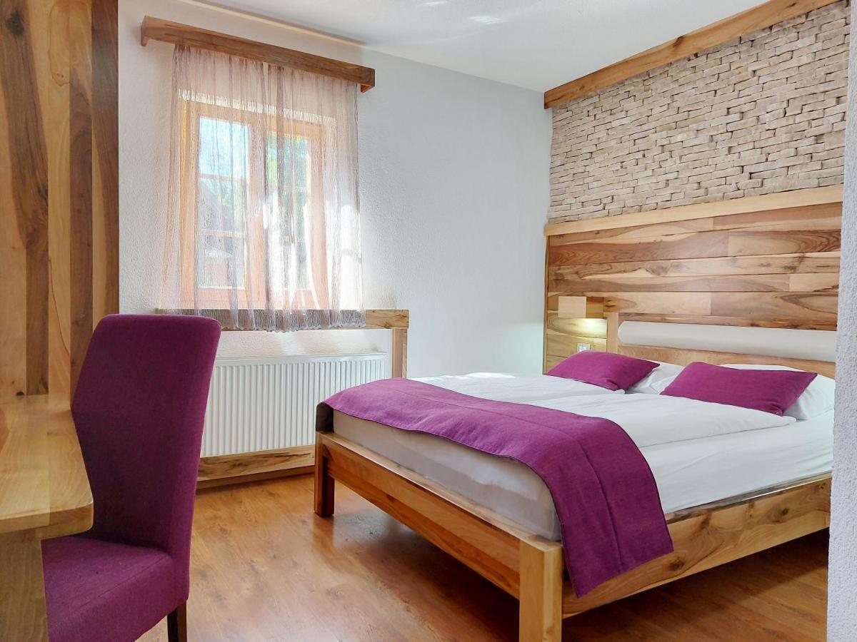 Plitvice Ethno House 3*