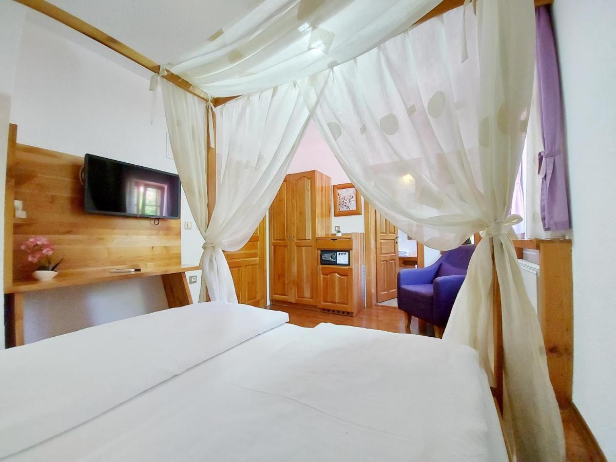 Plitvice Ethno House Pensión 3*