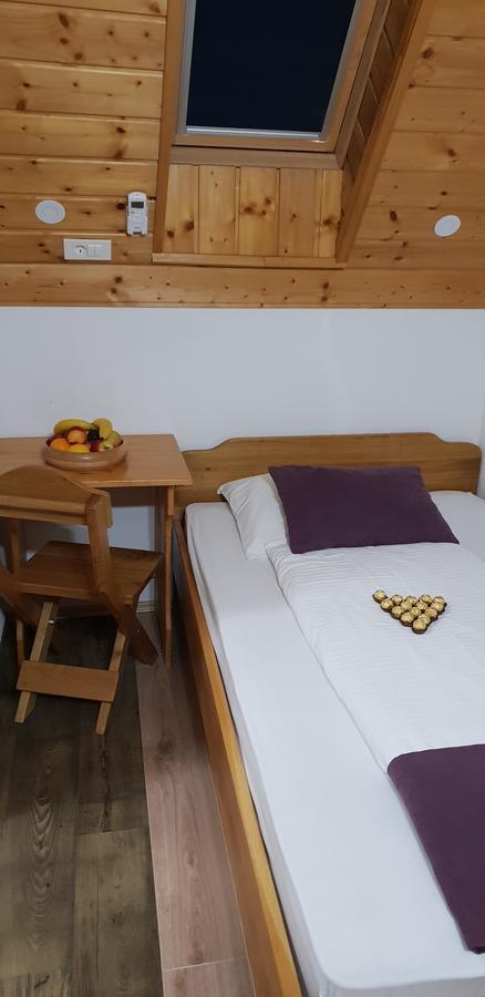 Pensiune Plitvice Ethno House Jezerce
